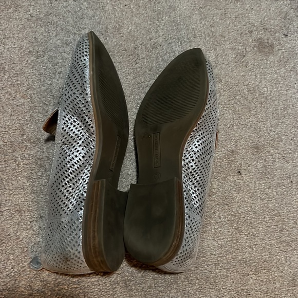 Silver and tan loafers - Picture 2 of 3